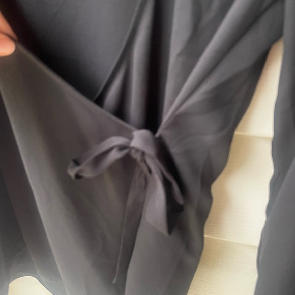 NWOT Nordstrom Trouvé Black Flowy Wrap Long Sleeve Blouse - Picture 6 of 8